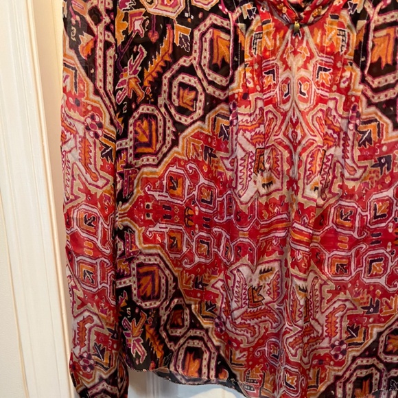 Elie Tahari 100% silk size S top - Picture 6 of 12